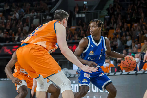 这位曾经驰 这位曾经驰